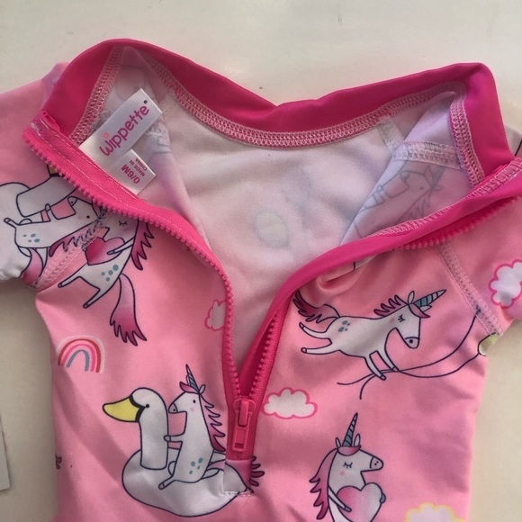 Wippette Baby Girl Unicorn Pink Zip Up Ruffles UPF 50 Swimming Rashguard Sz 0-6M - Picture 4 of 9